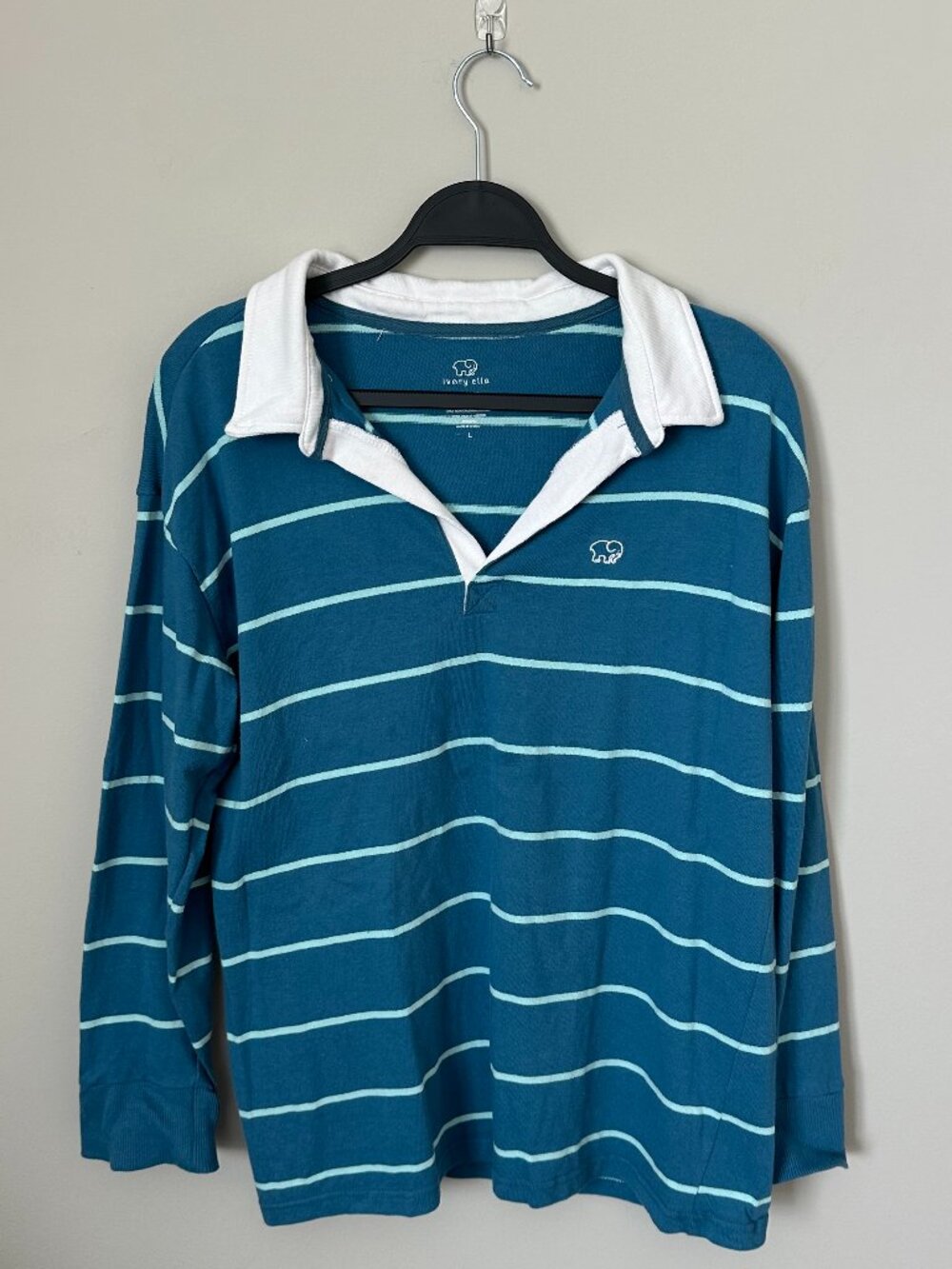 Ivory Ella Blue & White Striped Collared Long Sleeve Shirt - Size Large
